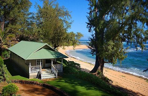 how i will spend my honey's birthday,  christmas & new years!!!   Haena Vacation Rental - VRBO 135408 - 1 BR North Shore House kauai, hawai Hawaii Beach House, Cottage Design Plans, Florida Beach Cottage, Cozy Beach Cottage, Tiny Beach House, Oceanfront Cottage, Beachfront Cottage, Kauai Vacation, Vacation Cottage