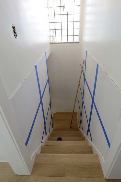 How To Do Board And Batten On A Staircase - A Beautiful Mess Stairway Board And Batten, Small Stairwell, Stairwell Wall Ideas, Board And Batten Ideas, Basement Stairway, Batten Diy, Wainscoting Staircase, Minimalist Style Home, To Do Board