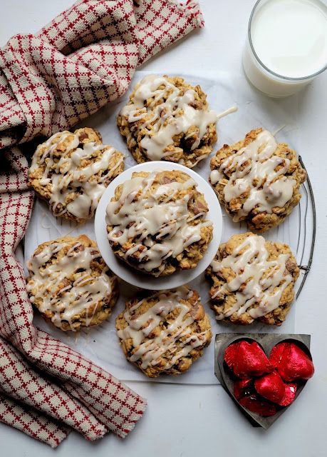 salted sugared spiced™: Iced Milk Chocolate Oatmeal Cookies Levain Style Cookies Levain, Beef Wellington Bites, Iced Milk, Levain Cookies, Taste Sense, Chocolate Oatmeal Cookies, Ice Milk, Chocolate Oatmeal, Beef Wellington