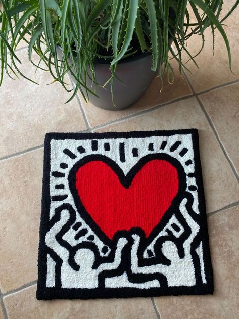 Keith Haring rug! Keith Haring Rug, Tufting Rugs Ideas, Punchneedle Art, Rug Tufting Ideas, Tufted Coasters, Rugs Aesthetic, Tuft Rugs, Custom Carpet Design, Tufting Rug