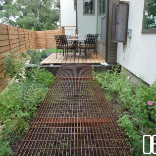 OES | cedar bistro deck, steel grate walkway, and steel planters Steel Grating, Landscape And Urbanism Architecture, Urban Garden Design, Urban Landscape Design, Garden Paving, Garden Walkway, Modern Landscape Design, Landscape And Urbanism, Garden Architecture