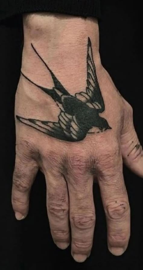 Tattoo Ideas For Men 2023, Swallow Hand Tattoo, Hand Tattoo Ideas For Men, Bird Hand Tattoo, Hand Tattoos For Men, Swallow Tattoo Design, Herren Hand Tattoos, Hand Tattoo Ideas, Bird Tattoo Men