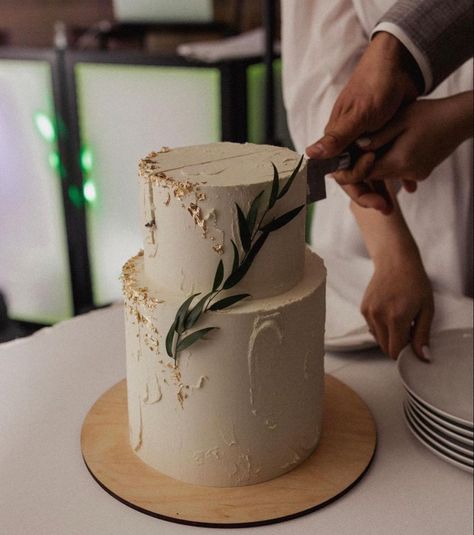 Cake With Olive Leaves, Wedding Cake Olive, Wedding Cake Greenery, Wedding Cake Simple Elegant, 2 Tier Wedding Cakes, Wedding Shower Cakes, 50th Anniversary Cakes, Wedding Cake Fresh Flowers, Mini Wedding Cakes