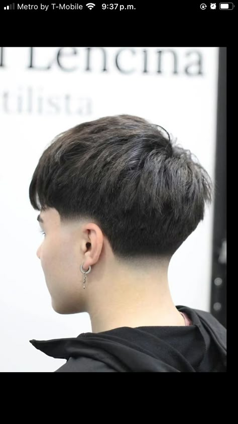 Low Fade Haircut Men's, Men Short Hair Fade, Taper Fade Short Hair, Fade Haircut Curly Hair, Low Taper Fade Haircut, Low Skin Fade, Mens Haircuts Short Hair, Low Fade Haircut, V Model