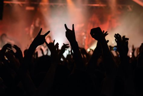 Glam Metal Music: History and Sounds of Glam Metal Music - 2021 - MasterClass Stage Rock Concert, Industrial Metal Music, Glam Rock Music, Heavy Metal Playlist, Concert Audience From Stage, 1970s Glam, Metal Songs, Led Band, Glam Metal