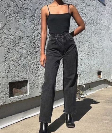 Black Denim Jeans Outfit, Black Mom Jeans Outfit, Mom Jeans Outfit Summer, High Waisted Jeans Outfit, Straight Leg Jeans Outfits, Mum Jeans, Jeans Outfit Winter, Mom Jeans Outfit, Black Mom Jeans