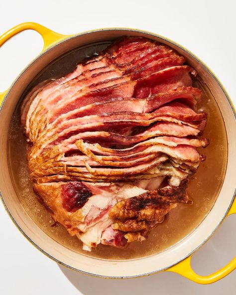 Glazed Spiral Ham In Oven, Best Spiral Ham Recipe Oven, Ham Spiral Recipes Oven, Spiral Ham Crockpot Recipes, Christmas Spiral Ham Recipes, Best Way To Cook Spiral Ham, Cooking Spiral Ham In Oven, Spiral Ham In Dutch Oven, How To Bake Spiral Ham In Oven