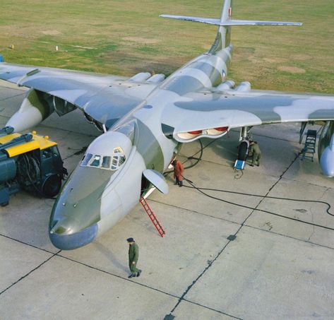 Vickers 'Valiant' B(K).1 aircraft of 49 Squadron RAF undergoing preparations for a flight at its base of RAF Wittering, Cambridgeshire, April 1964. Vickers Valiant, Avro Vulcan, Jet Age, British Aircraft, Military Jets, Jet Aircraft, Aviation Photography, Ww2 Aircraft, Jet Plane