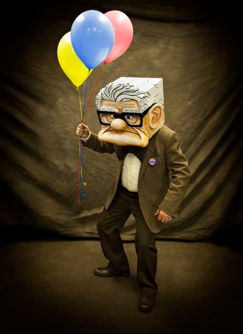 Carl Fredricksen from Up movie - Halloween Costume and How To Creative Halloween Costumes Diy, Carl Fredricksen, Up Pixar, Up Movie, Movie Halloween Costume, Movie Halloween Costumes, Thats Me, Up Costume, Homemade Halloween Costumes