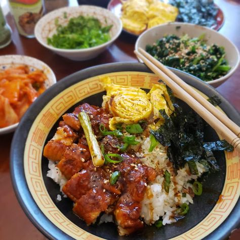 Unagi Rice Bowl, Unagi Don, Eel Recipes, Grilled Eel, Food Anime, Rice Bowls Recipes, Japanese Recipes, Japanese Cooking, Weekly Menu