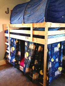 DIY bunk bed privacy tent and curtains Bunk Bed Fort, Ikea Bunk Bed Hack, Bunk Bed Tent, Ikea Bunk Bed, Bed Fort, Diy Bunk Bed, Kura Bed, Bunk Beds With Stairs, Bunk Bed Designs