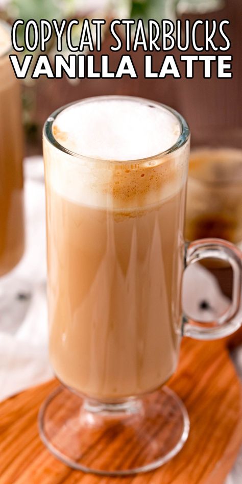 Starbucks Vanilla Latte, Copycat Starbucks Drinks, Bread Booze Bacon, Starbucks Vanilla, Latte At Home, Copycat Starbucks, Copycat Starbucks Recipes, Drink Recipes Nonalcoholic, Gingerbread Latte