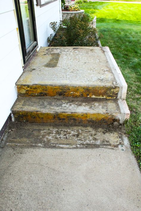 Removing Carpet from Cement Stairs Resurface Concrete Steps, Schoolhouse Bathroom, Driveway Concrete, Concrete Front Steps, Cement Steps, Concrete Front Porch, Cozy Porch, Patio Stairs, Painted Concrete Steps