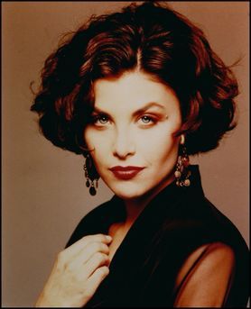 Audrey Horne, Sherilyn Fenn, Elisabeth Shue, Poses References, Twin Peaks, Hollywood Glamour, Johnny Depp, Cut And Color, Dark Hair