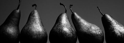 An artistic example displaying clearly defined shapes against a darker backdrop. Pear Art, Fruit Photography, Still Life Photos, Still Photography, Background Black, Still Life Art, Photography Projects, Abstract Photography, Artistic Photography