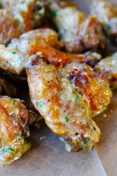 Parmesan Wings, Wing Sauce Recipes, Garlic Parmesan Wings, Parmesan Chicken Wings, Garlic Parmesan Chicken Wings, Chicken Wing Sauces, Chicken Garlic, Win Art, Garlic Parmesan Sauce