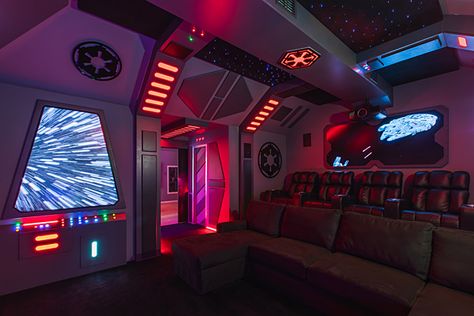 Star Wars Themed Playroom, Star Wars Tv Room, Disney Theater Room, Star Wars Themed Room Man Caves, Star Wars Movie Room, Star Wars Gaming Setup, Star Wars Media Room, Star Wars Dorm Room, Star Wars Aesthetic Room