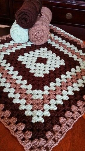 Large Granny Square Projects, Huge Granny Square Blanket, Single Granny Square Blanket, Crochet Granny Square Color Combos, Infinity Granny Square Blanket, Big Granny Square Blanket, Large Granny Square Blanket, Big Granny Square, Large Granny Square