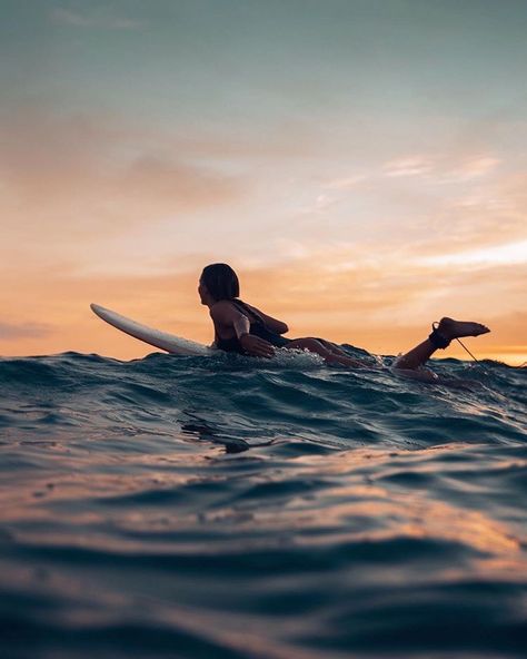 Beach Aura, Aura Photos, Pandora Set, Surfer Aesthetic, Surfer Vibes, Surfer Lifestyle, Surfing Aesthetic, Hotel Bali, Surf Aesthetic