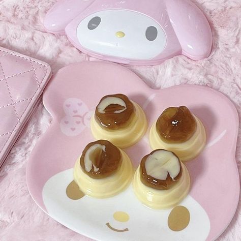 Cute Snacks, Think Food, Kawaii Food, Looks Yummy, Cute Desserts, Cafe Food, Pretty Food, Om Nom, Cute Food