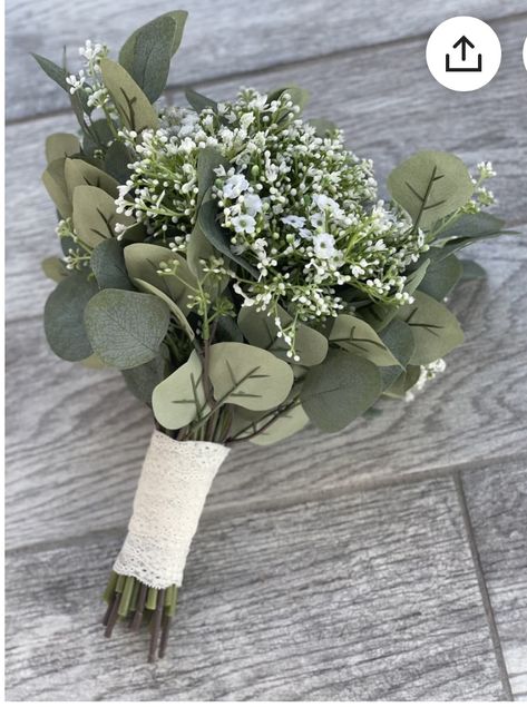 Baby's Breath Bridesmaid Bouquet, Simple Bridesmaid Bouquets, Diy Bridesmaid Bouquet, Small Bridesmaid Bouquets, Eucalyptus Wedding Bouquet, Small Bridal Bouquets, Small Wedding Bouquets, Simple Wedding Bouquets, Greenery Wedding Bouquet