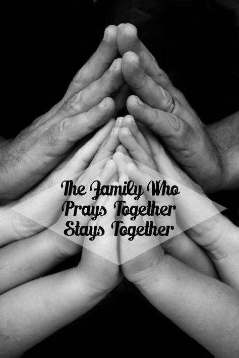 The family who prays together stays together. #KWMinistries Prayer Images, Prayer For Family, How He Loves Us, Ideas Quotes, Change Quotes, Catholic Faith, Names Of Jesus, Word Of God, Christian Quotes