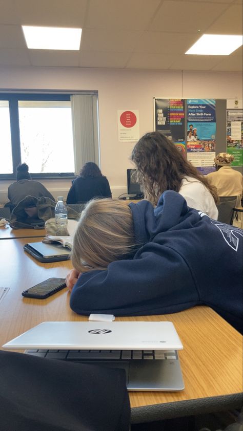 Sleeping In Class Aesthetic, School With Friends Aesthetic, School Classroom Aesthetic, Class Aesthetic School, School Class Aesthetic, School Core Aesthetic, School Aesthetic Friends, School Snap, School Aesthetic Classroom