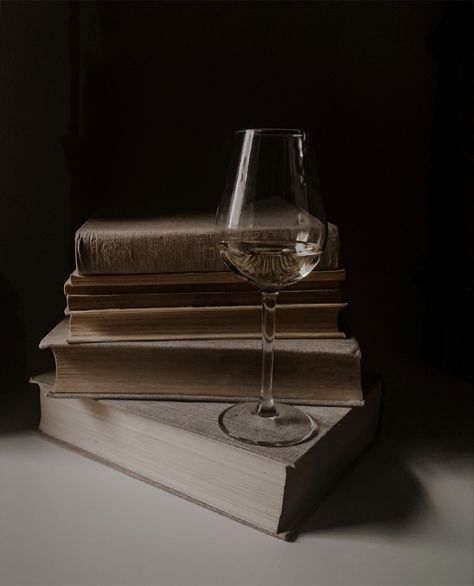 Vintage, aesthetic, books, wine, wine lover, book lover, vintage books, vintage book, artistic photography, artistic wine, art wine, book art, wine photography ideas, vintage minimal Wine Books Aesthetic, Wine Vintage Aesthetic, Sommelier Photoshoot, Wine And Books Aesthetic, Vintage Wine Aesthetic, Wine And Books, Wine Book, Photography Artistic, Wine Photography