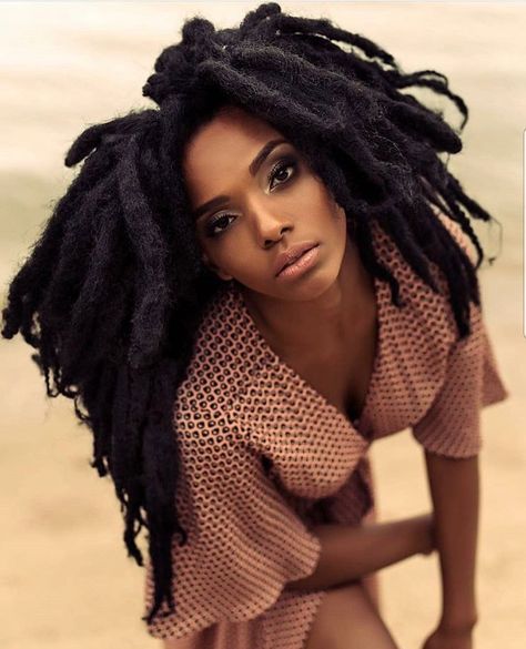 Free Form Locs, Dread Hairstyles For Men, Mens Dreads, Afro Twist, Beautiful Dreadlocks, Black Men Hairstyles, Dreadlock Hairstyles, Locs Hairstyles, Afro Hairstyles