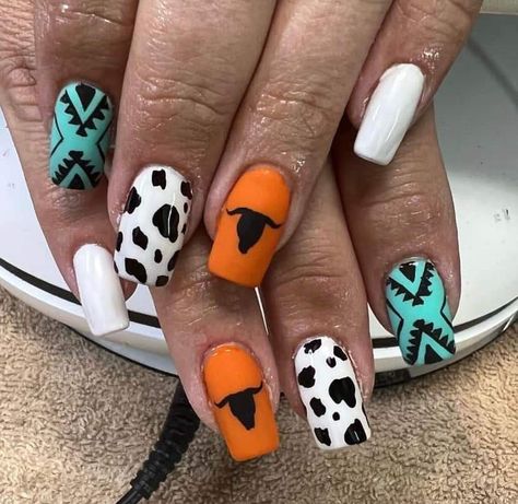 Nashville Tennessee Nail Ideas, Jason Aldean Nails, Unquie Nail Ideas, Western Nails Orange, Koe Wetzel Nails, Bright Western Nails, 4h Nails, Lainey Wilson Nails, County Fair Nails