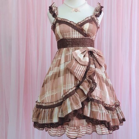 Of Outfits, Cutesy Fashion, Neapolitan Aesthetic Outfit, Neopolitan Aesthetic Outfit, Neopolitan Outfits, Choco Girl, Neapolitan Outfit, Neapolitan Aesthetic, Pink And Brown Outfit