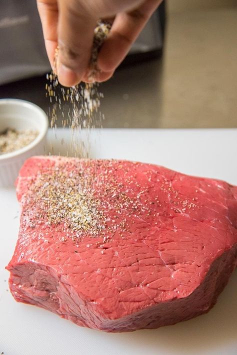 How To Sous-Vide Rump Roast or Chuck Roast - The Flavor Bender Sous Vide Rump Roast Recipe, Sous Vide Rump Roast, Beef Roast Sous Vide, Sous Vide Rib Roast, Sous Vide Top Round Roast, Sous Vide Chuck Roast, Sous Vide Beef Bottom Round Roast, Cross Rib Roast, Sous Vide Steak