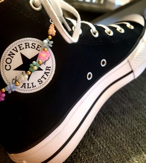 Converse Chain, Converse Bead Ideas, Indie Shoes With Beads, Converse Black Embroidery, Black Converse 70s, Dirty Black Converse, Converse, Handmade Jewelry, Chain