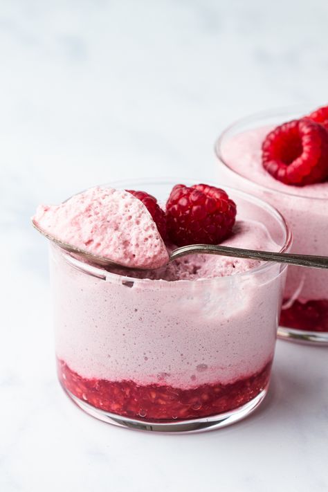 vegan raspberry mousse texture Lazy Cat Kitchen, Vegan Chocolate Mousse, Dessert Mousse, Cat Kitchen, Raspberry Mousse, Sweet Bites, Desserts Vegan, Mousse Recipes, Lazy Cat