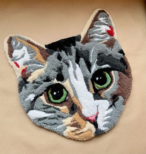 Cat Tufting, Cat Punch Needle, Tufting Diy, Diy Moss, Tufting Rug, Moss Rug, Tufting Ideas, Punch Needle Ideas, Rug Hooking Designs