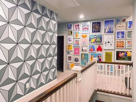 Teen Disney Bedroom, Disney Themed House Decor, Disney Inspired Living Room, Disney Themed Kitchen, Disney Gallery Wall, Magic Office, Mickey Decor, Disney Themed Bedrooms, Epcot Spaceship Earth