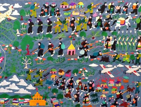 vietnam war hmong Textile/story cloth illustrating Hmong involvement in Vietnam War. Hmong Shaman, Vietnamese Crafts, Persian Fabric, Hmoob Paj Ntaub, Hmong Art, Shaman Art, Ambient Advertising, Hmong Culture, Flower Cloth