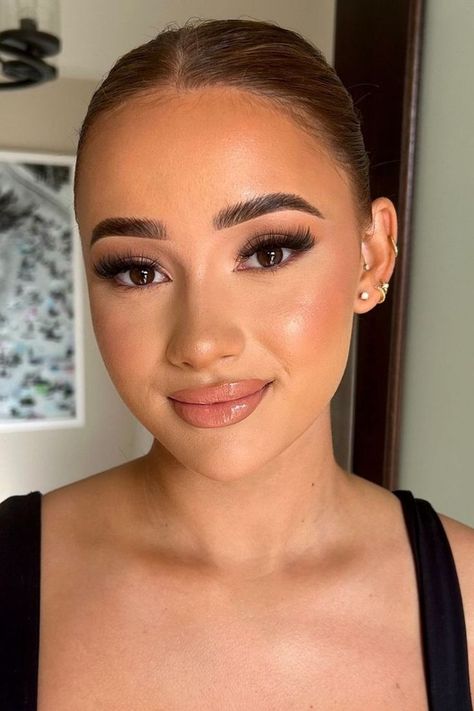 Soft Matte And Glowy Skin Sultry Makeup Sultry Makeup Looks, Glam Bride Makeup, Ball Makeup, Gorgeous Wedding Makeup, Sultry Makeup, Wedding Makeup Tutorial, Show Makeup, Bold Makeup Looks, Bridal Eye Makeup