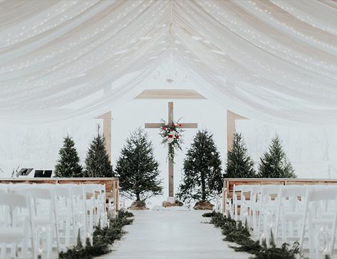 Winter Wonderland Wedding Aisle, Pine Tree Wedding Backdrop, Christmas Tree Altar Wedding, January Wedding Venues, Christmas Trees Wedding Ceremony, Winter Wedding Alter Ceremony Backdrop, Christmas Wedding Alter Ideas, Winter Wedding Arbor Ideas, Christmas Wedding Ceremony Backdrop