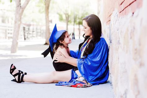 Mommy and me graduation Mom And Baby Graduation Pictures, Graduation Pictures With Parents, Son Graduation, Masters Graduation Pictures, College Grad Pictures, Mommy Son, Nursing Graduation Pictures, Cap And Gown Pictures, College Graduation Pictures Poses