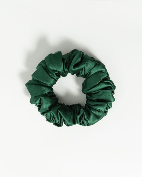 ✨We need to know what’s your favourite colour so far ? Comment with : Charcoal, Cream, White or Green   #scrunchies #beauty #beautyaccessories #accessories #hairtips #hairties #hair #haircare #beautyhacks #beautytips #mulberry #mulberrysilk #30momme #GuavaBay #silk #silkscrunchie Green Scrunchie, Favourite Colour, Pine Green, Beauty Accessories, Mulberry Silk, Cream White, Hair Hacks, Hair Ties, Scrunchies