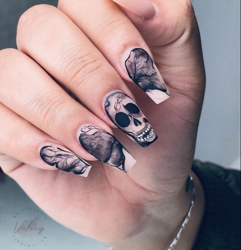 Witchcraft Nails, Black And Red Nails, Skull Nails, Secret Nails, Witchy Nails, Halloween Acrylic, Halloween Acrylic Nails, Different Nail Designs, Nail Time