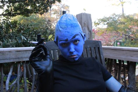 Picture of Megamind with a Cigarette on Halloween #blue #megamind #costume #halloween #2022 #facepaint #paint #diy #cigarettes Megamind Halloween Costume, Megamind Costume, Megamind Cosplay, Megamind Funny Pics, Megamind Being Relatable, Megamind Being A Relatable King, Face Paint, Halloween