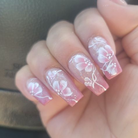 No Ordinary Girl, Dot Nail Art, Smink Inspiration, Summery Nails, Girly Acrylic Nails, Pretty Gel Nails, Really Cute Nails, Soft Nails, Her Nails