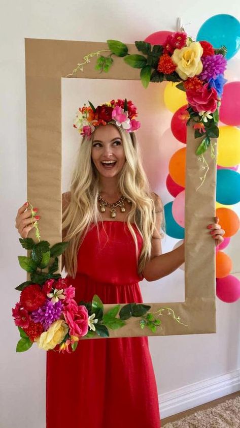 Ideas For Party Decorations, Luau Centerpieces, Boho Floral Crown, Luau Decorations, Centerpieces Party, Tropical Bachelorette, Luau Party Supplies, Luau Party Decorations, Luau Theme Party