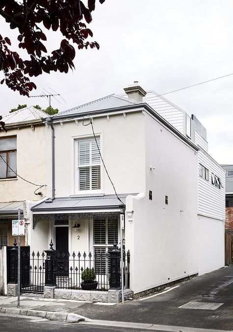 Rendered Terrace House Exterior, London Terrace House Exterior, Cottage Terrace, Sydney Terrace House, Melbourne Terrace House, Terrace House Renovation, Small Victorian Terrace House, Small Victorian Terrace Interior, Design Terrace