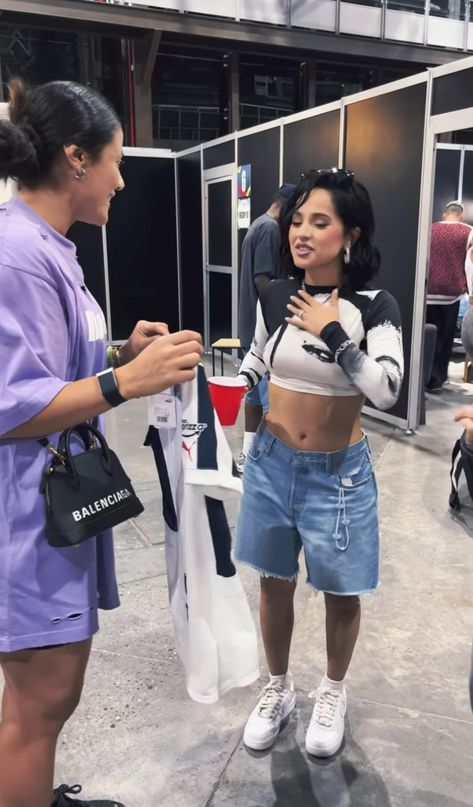 Becky G ❤️‍🔥👸 Becky G Performance Outfits, Becky G Concert, Becky G Style, Becky G Outfits, Becky G, Family Halloween Costumes, Family Halloween, Performance Outfit, Comfy Outfits