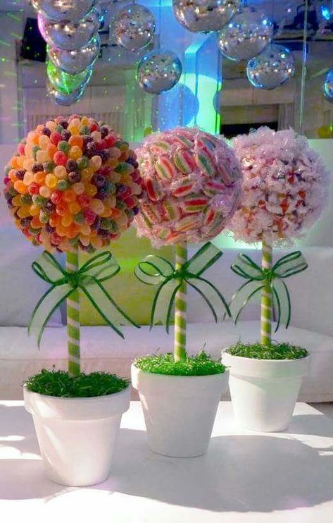 Les arbres à bonbon 9 Candy Trees, Sweet Trees, Candyland Party, Candy Table, Candy Bouquet, Fruit Platter, Candy Party, Candy Buffet, Vintage Easter