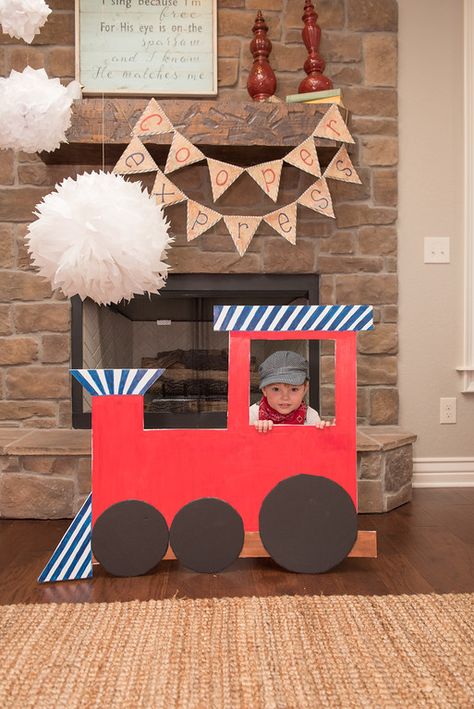 Train birthday party Train Birthday Theme, Train Theme Birthday Party, Birthday Boy Party, Thomas Birthday Parties, Thomas The Train Birthday Party, Thomas The Train Party, Birthday Party Boy, Transportation Birthday, Thomas Birthday