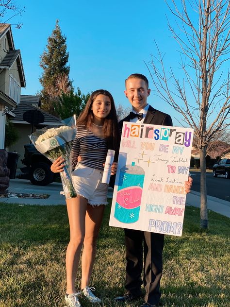 High School Musical Promposal, Movie Promposal, La La Land Promposal, Hairspray Dresses, Hairspray Movie, High School Memories, Theater Kid, Hoco Proposals, Prom Proposal